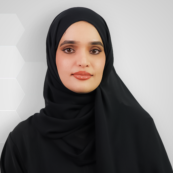 فاطمة النومان، محامية ومستشارة قانونية